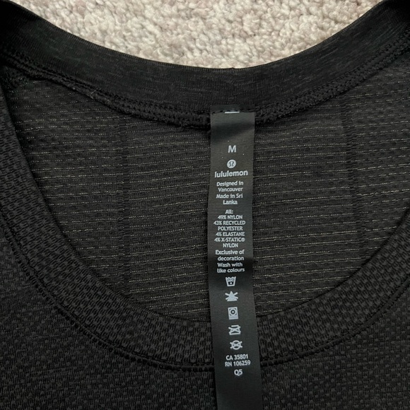 Lululemon black short sleeve athletic shirt - Picture 3 of 3